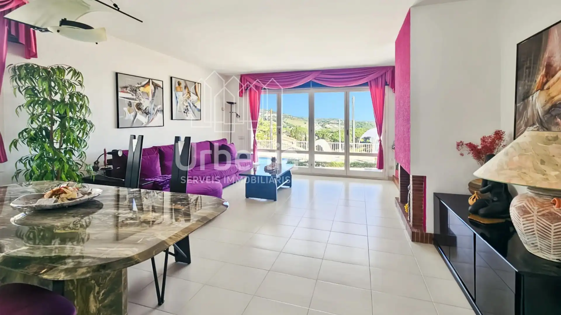 Sala de estar de Casa o chalet en venta en Sant Pol de Mar con Calefacción, Trastero y Piscina