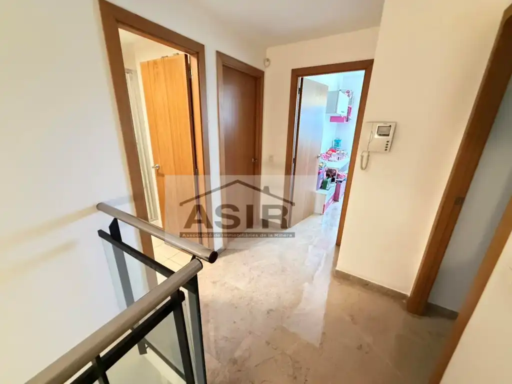 Flat for sale in Alzira  with Air Conditioner, Terrace and Swimming Pool