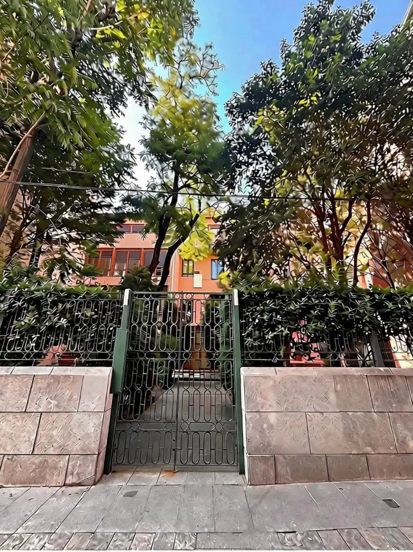 Außenansicht von Wohnung zur Miete in Madrid mit Klimaanlage und Abstellraum