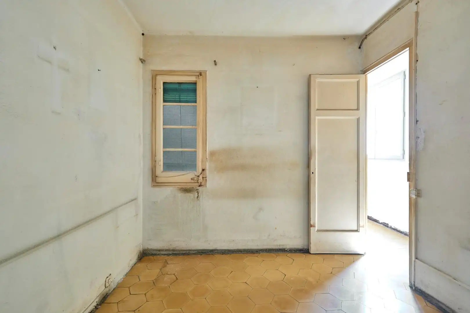 Piso en venta en Barcelona con Balcón y Alarma