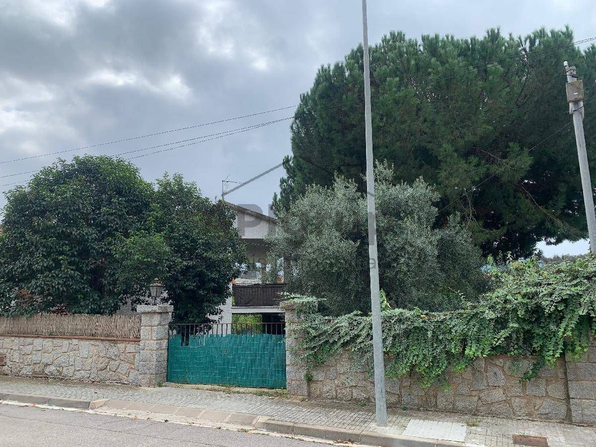 Vista exterior de Casa o xalet en venda en  Barcelona Capital amb Traster