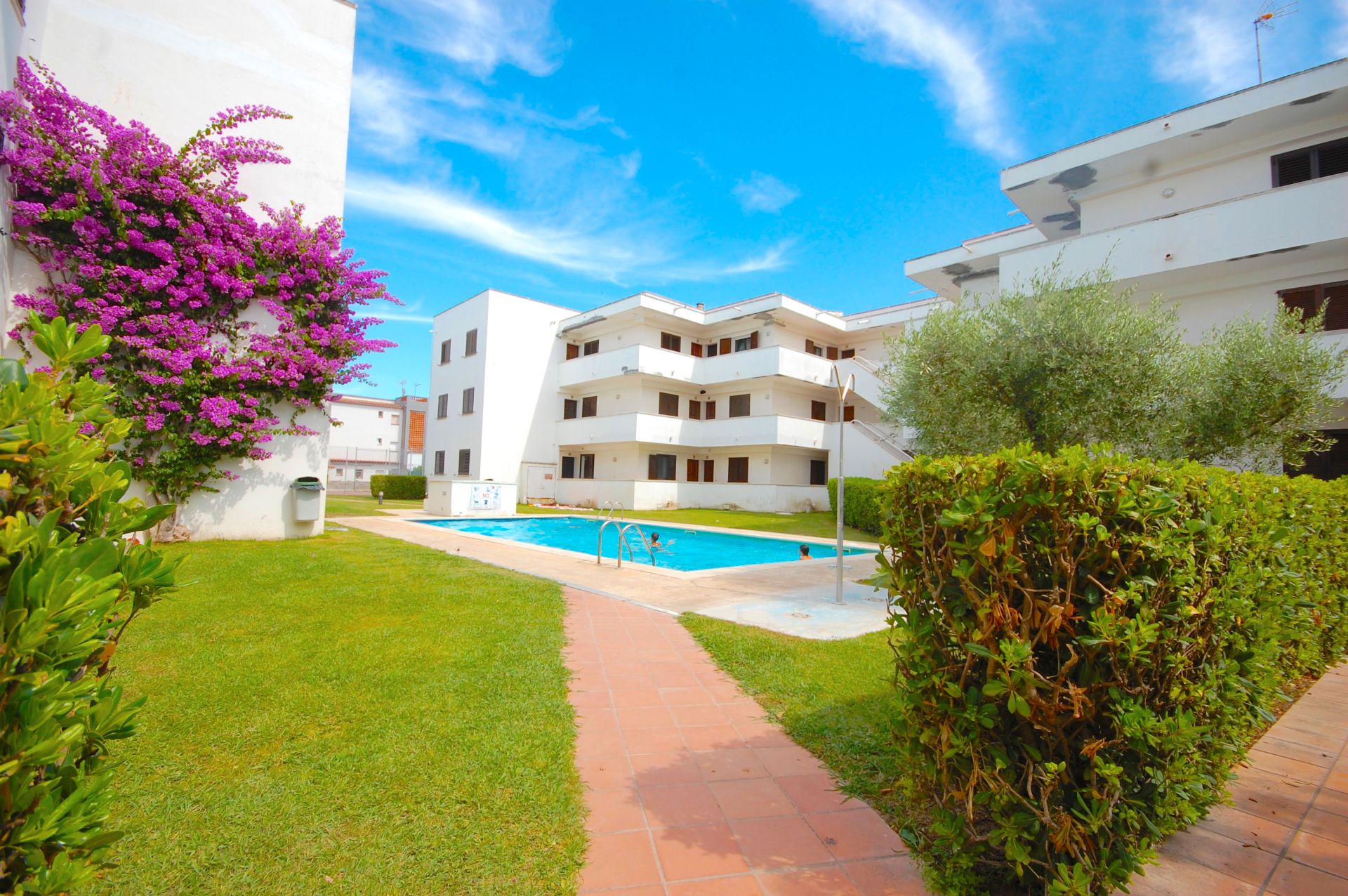 Exterior view of Apartment for sale in L'Escala  with Air Conditioner, Microwave and Balcony