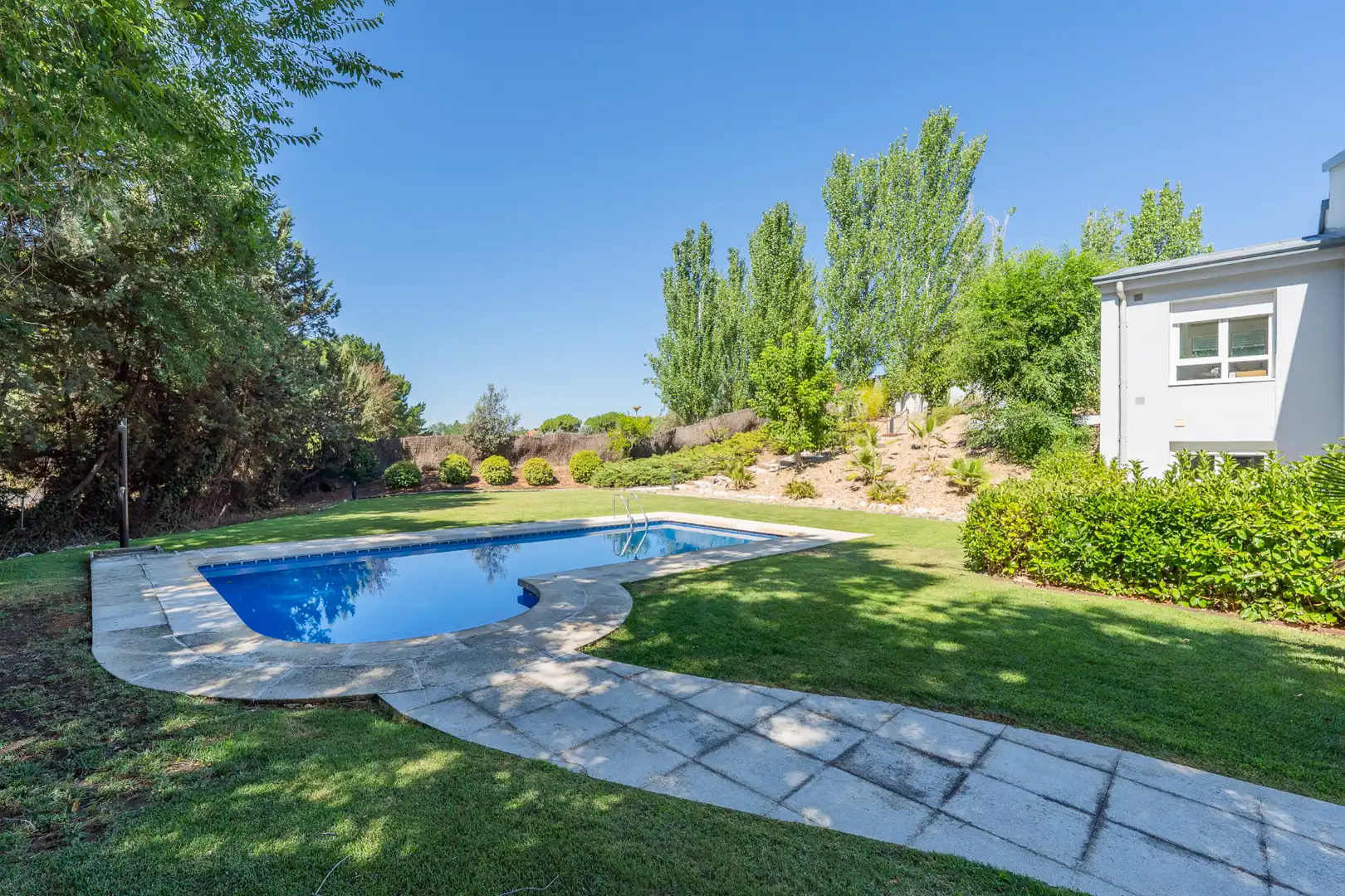 Swimming pool of Houses for sale in Algete  with Private garden, Terrace and Swimming Pool