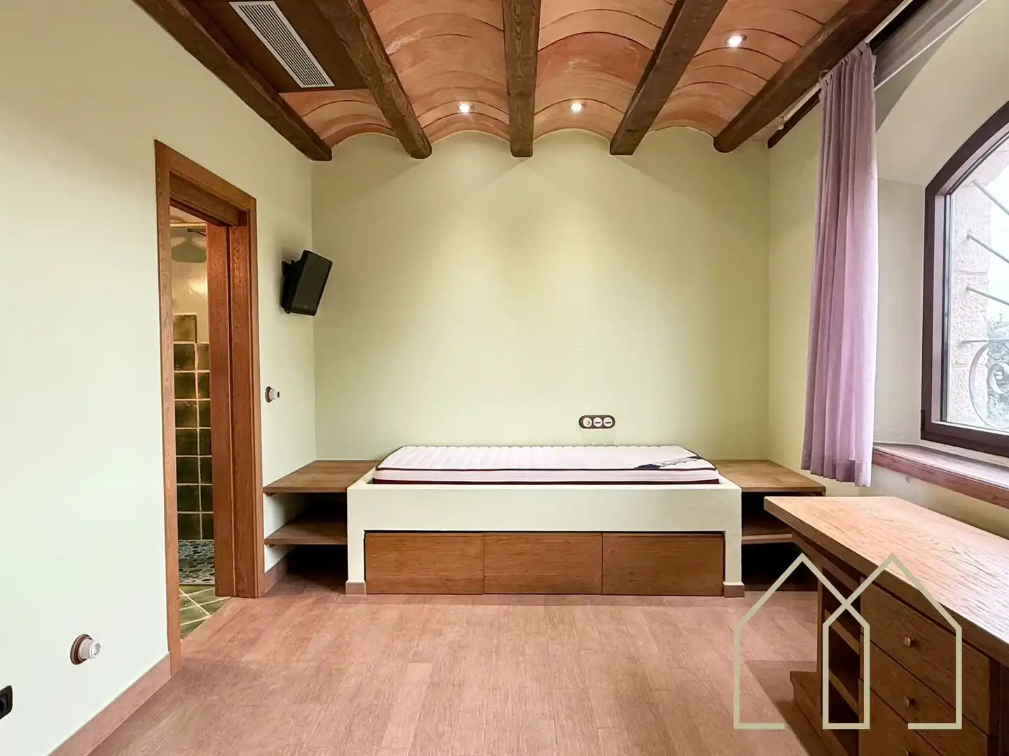 Habitación de Casa o chalet en venta en Sant Joan de Mollet con Aire acondicionado, Calefacción y Jardín privado