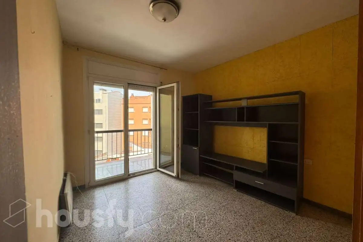 Dormitori de Pis en venda en Girona amb Aire condicionat, Calefacció i Moblat