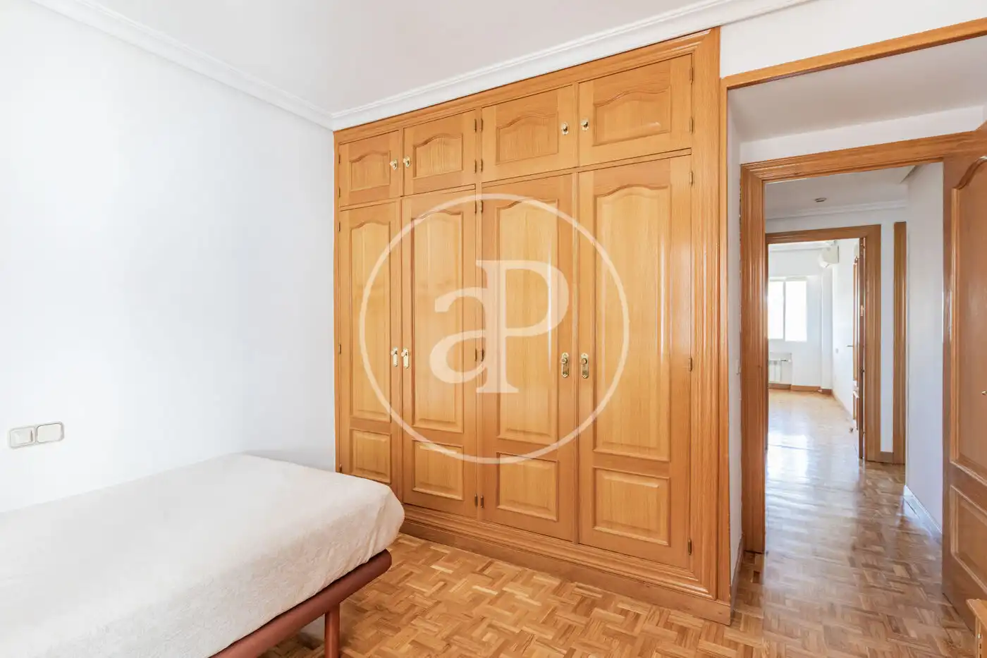 Bedroom of Flat for rent in Madrid  with Air Conditioner, Heating and Private garden