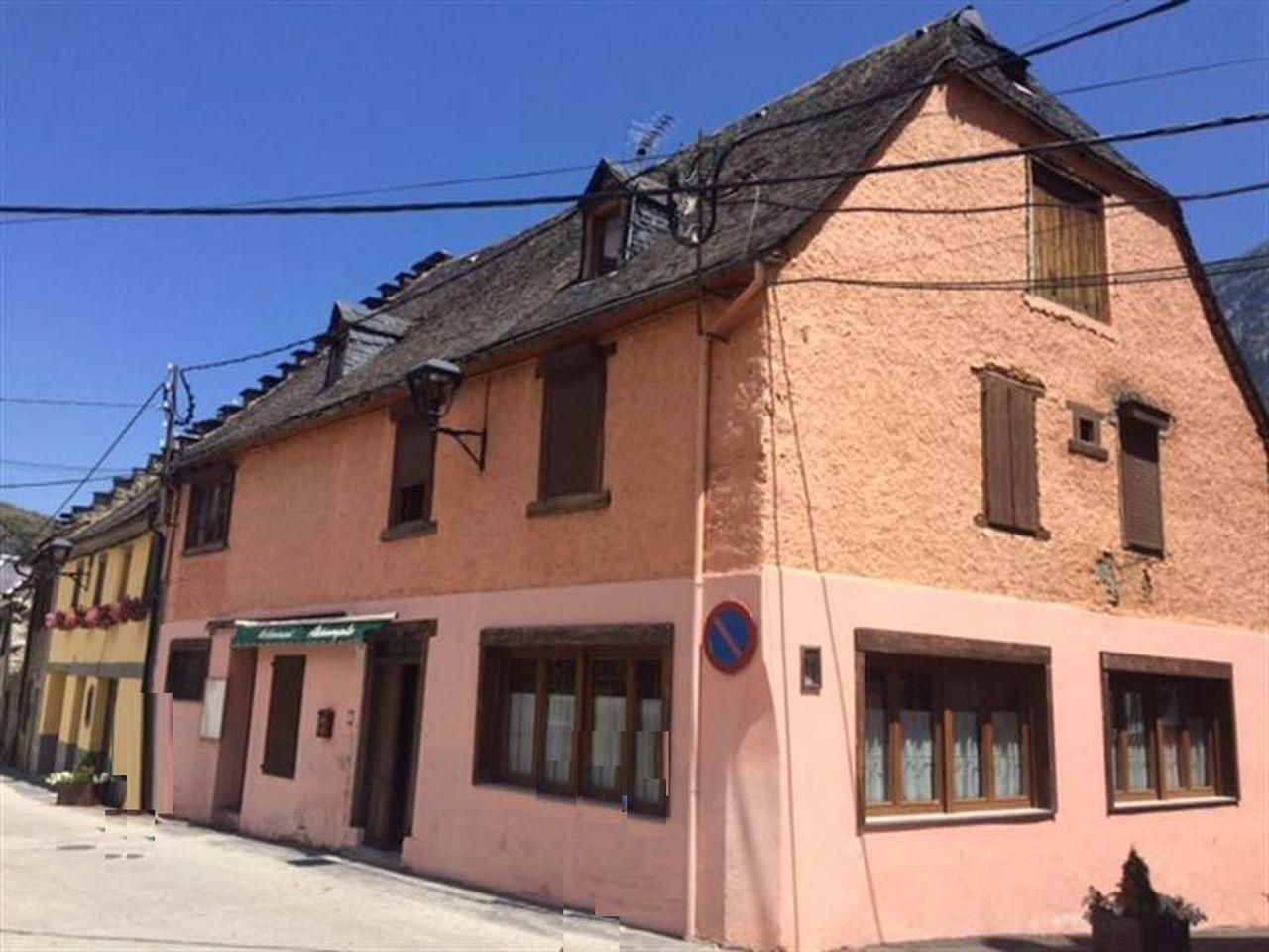 Vista exterior de Casa o chalet en venta en Bossòst