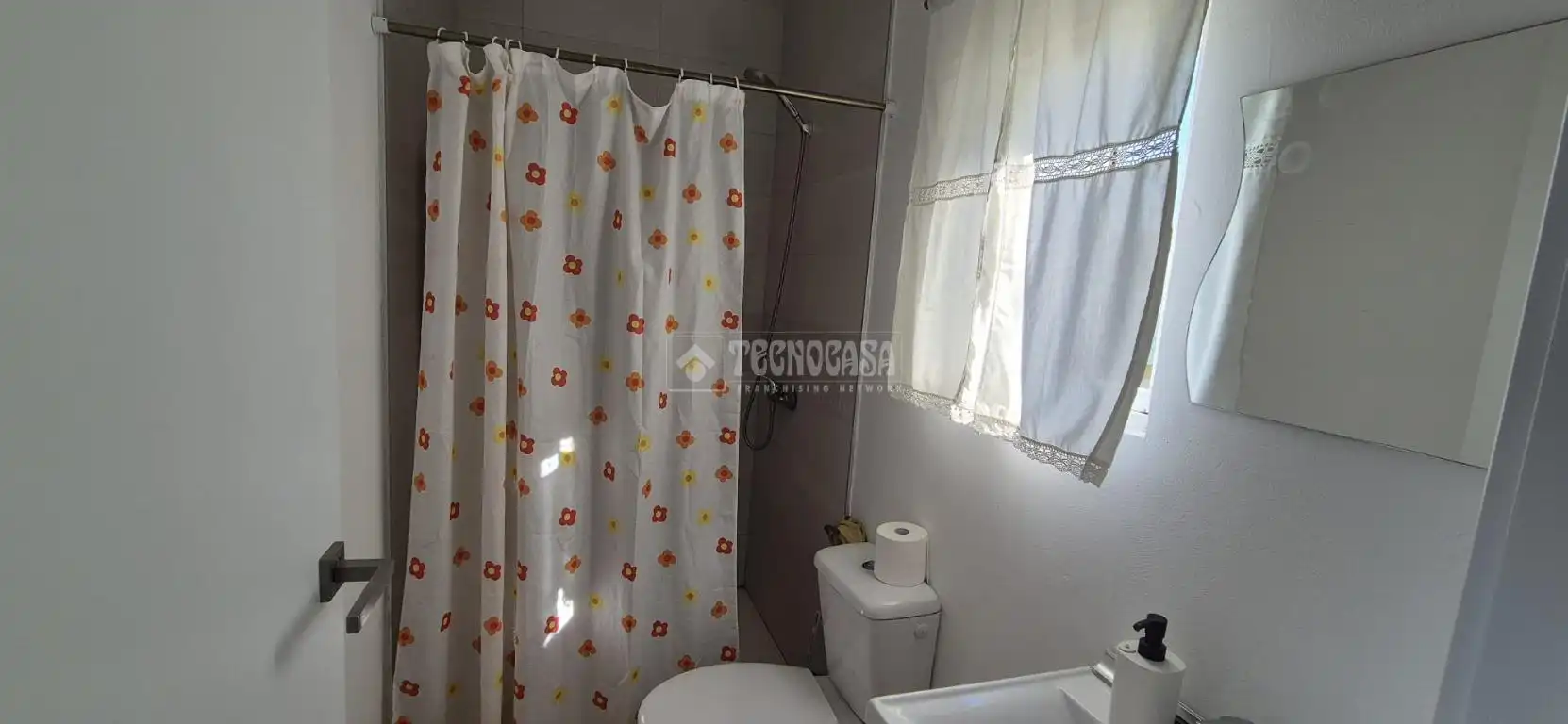 Baño de Finca rústica en venta en Dos Hermanas