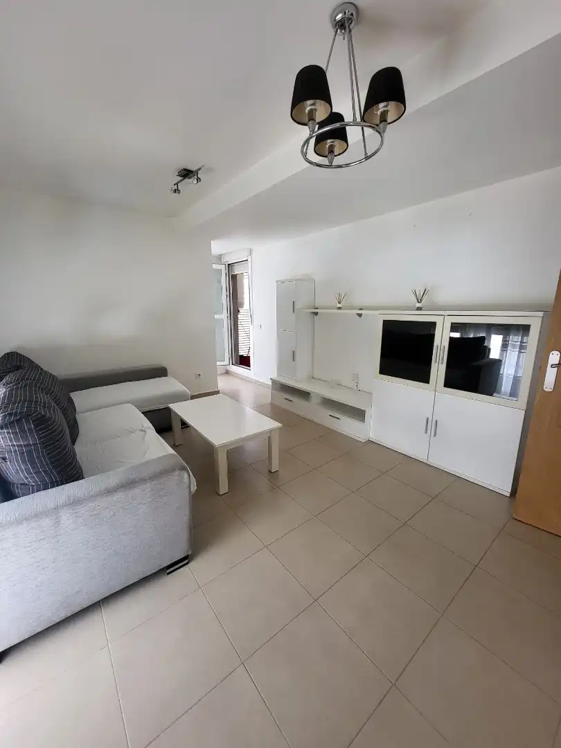 Wohnzimmer von Wohnungen zur Miete in Marchamalo mit Abstellraum und Möbliert