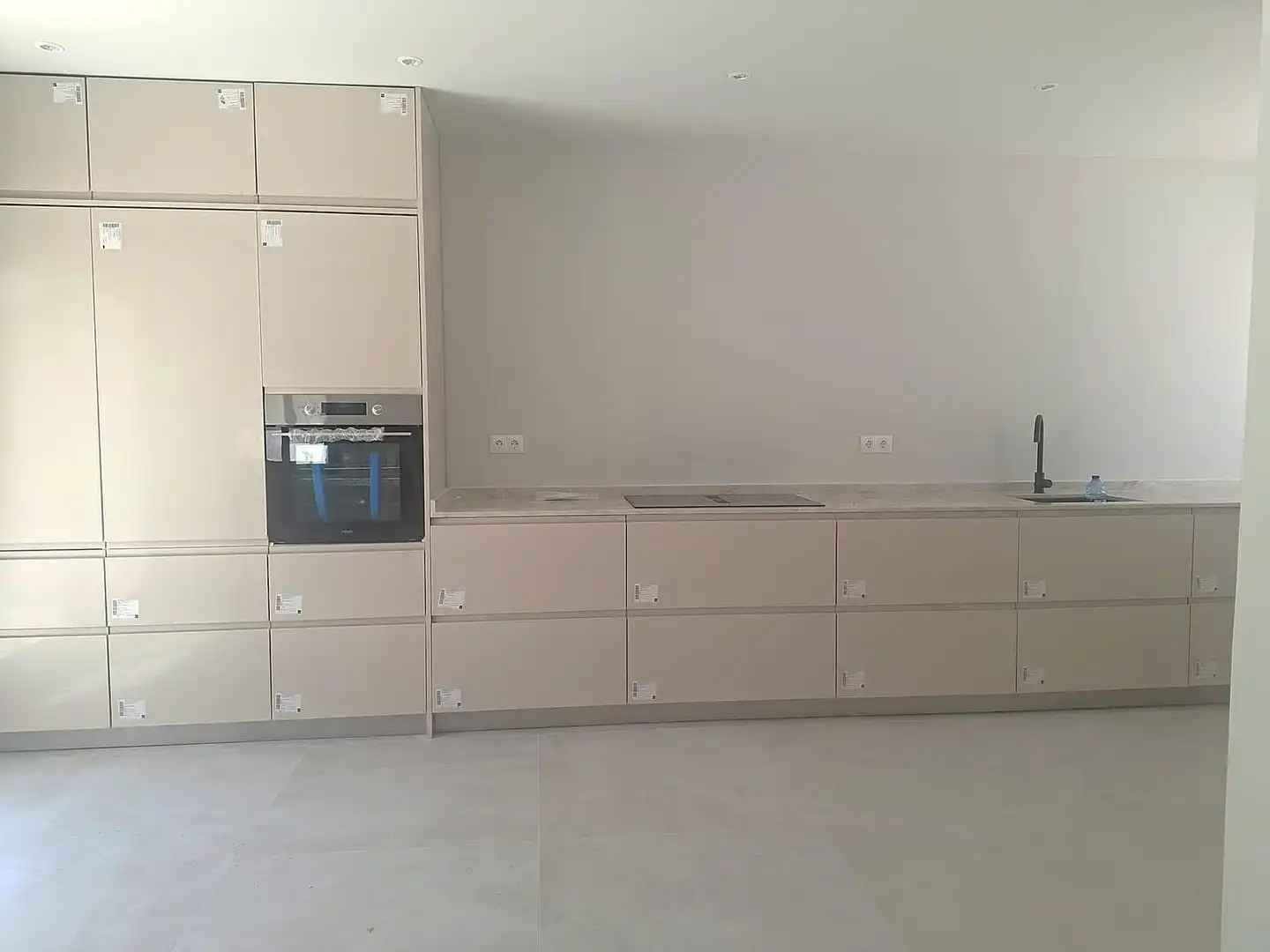 Cocina de Casa o chalet en venta en L'Alfàs del Pi con Jardín privado, Terraza y Trastero