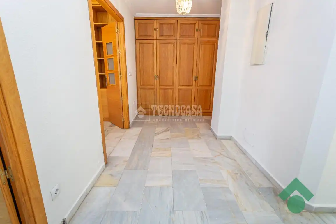 Flat for sale in Algeciras
