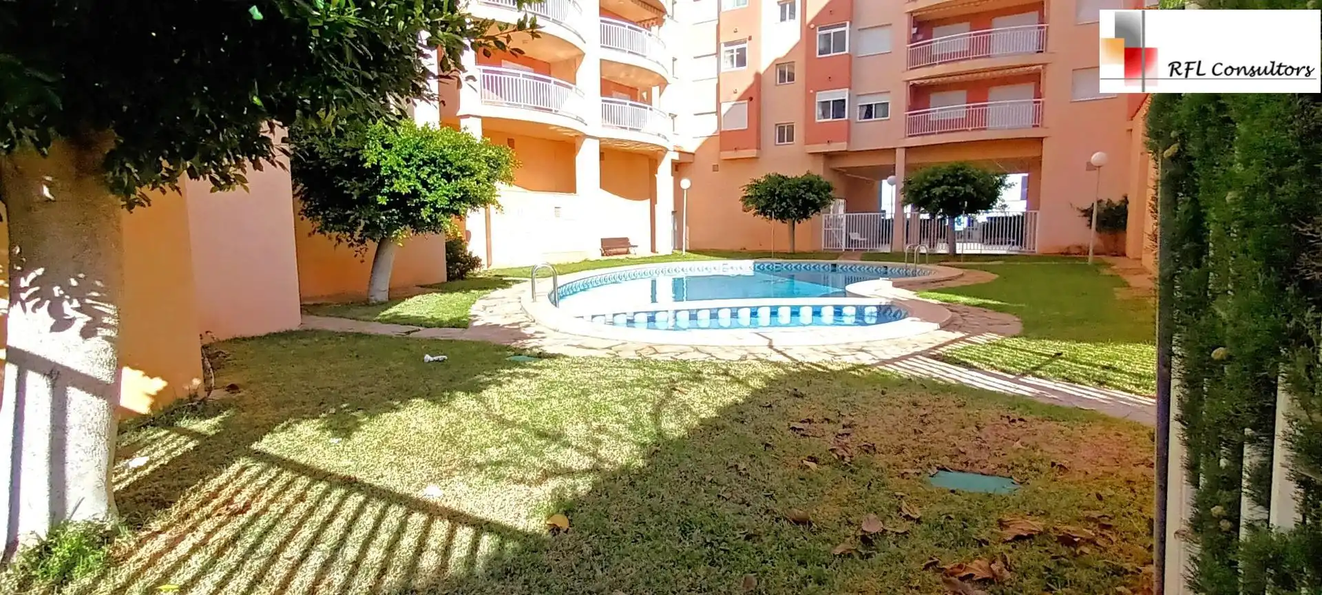 Schwimmbecken von Wohnungen zur Miete in Torreblanca mit Klimaanlage, Privatgarten und Terrasse