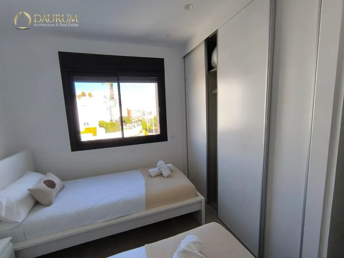 Habitación de Dúplex en venta en Santa Pola con Aire acondicionado, Calefacción y Terraza