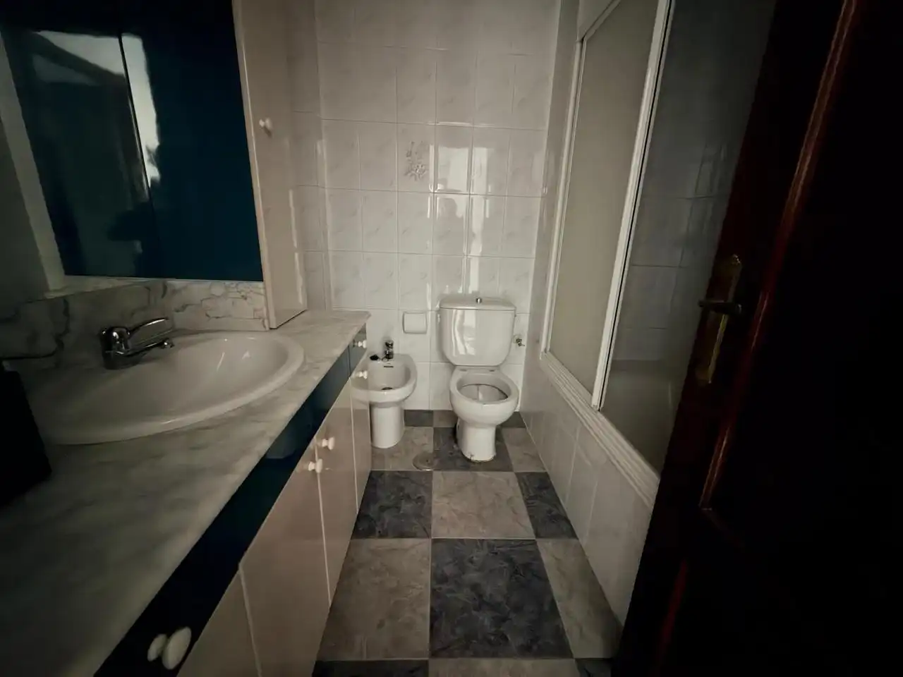 Baño de Piso en venta en Arcas del Villar con Calefacción, Trastero y Balcón