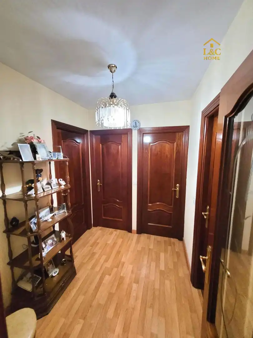 Piso en venta en Madrid con Calefacción, Terraza y Amueblado