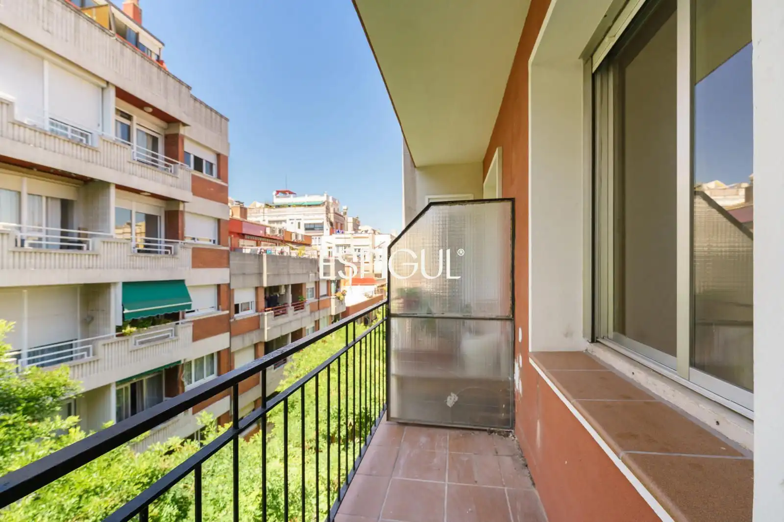 Terrasse von Wohnung zum Verkauf in Barcelona mit Heizung, Parkett und Terrasse
