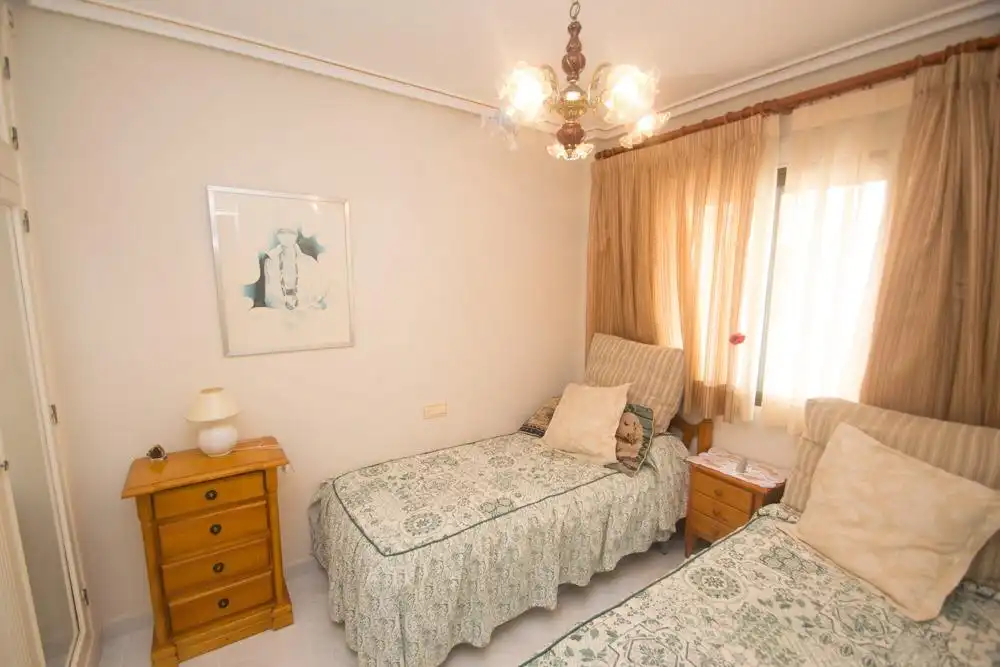 Habitación de Apartamento en venta en Torrevieja con Terraza