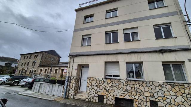 Casa-chalet en Venta en Toreno