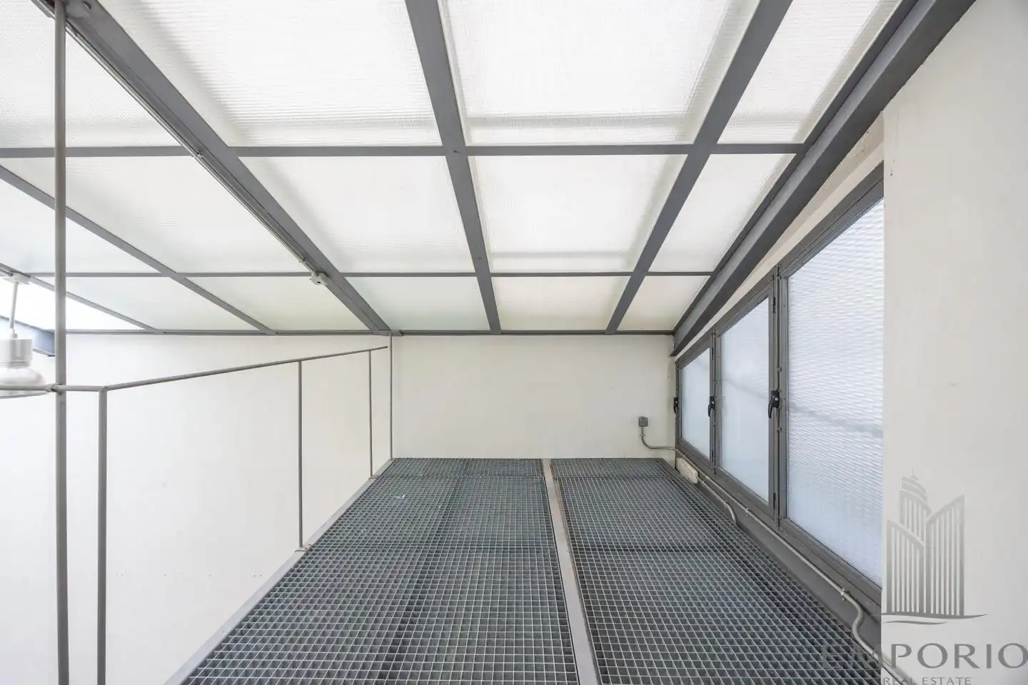 Terraza de Local en venta en Madrid con Aire acondicionado