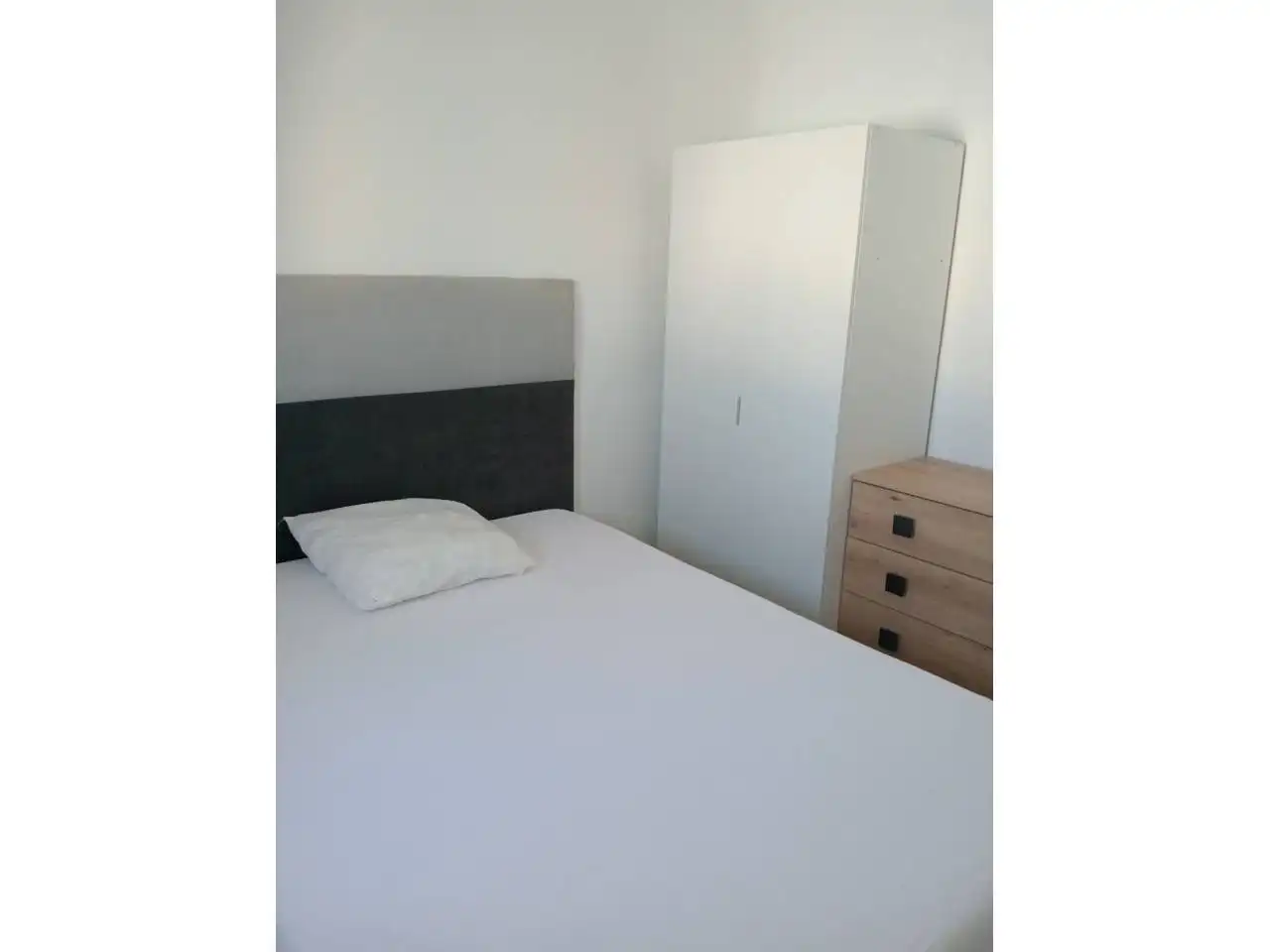 Schlafzimmer von Wohnung zur Miete in Madrid mit Heizung, Möbliert und Alarm