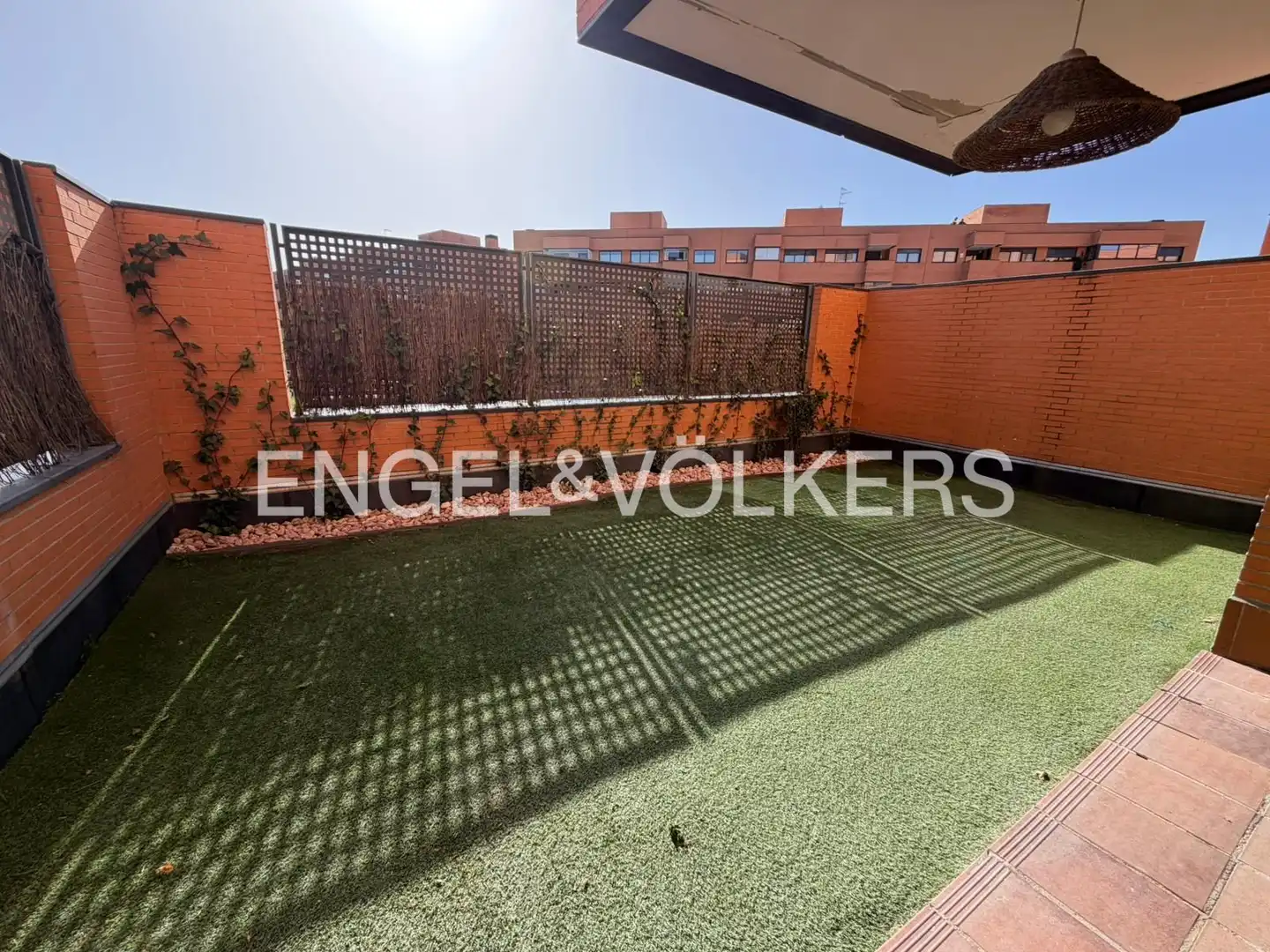 Terraza de Apartamento de alquiler en San Sebastián de los Reyes con Aire acondicionado, Calefacción y Jardín privado