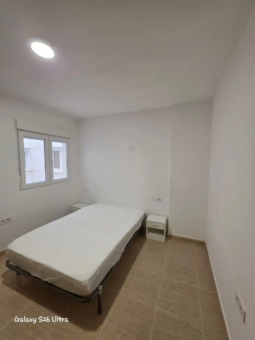 Habitación de Piso de alquiler en Albatera con Trastero y Amueblado