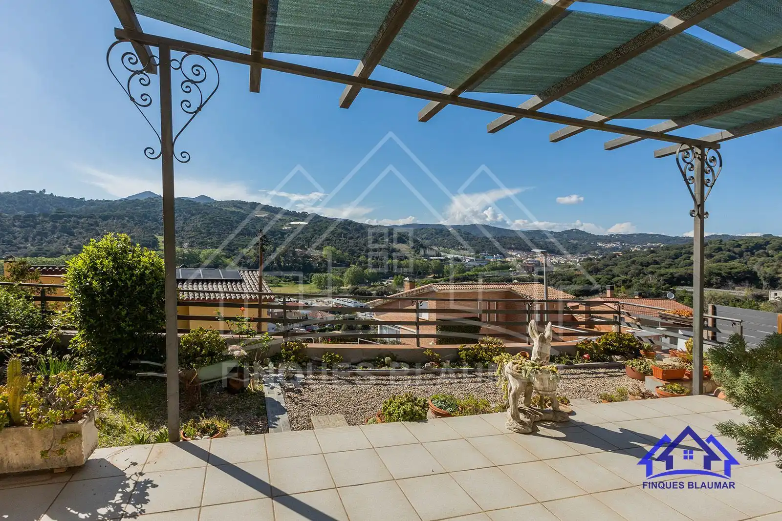 Terraza de Casa o chalet en venta en Arenys de Munt con Calefacción, Jardín privado y Trastero
