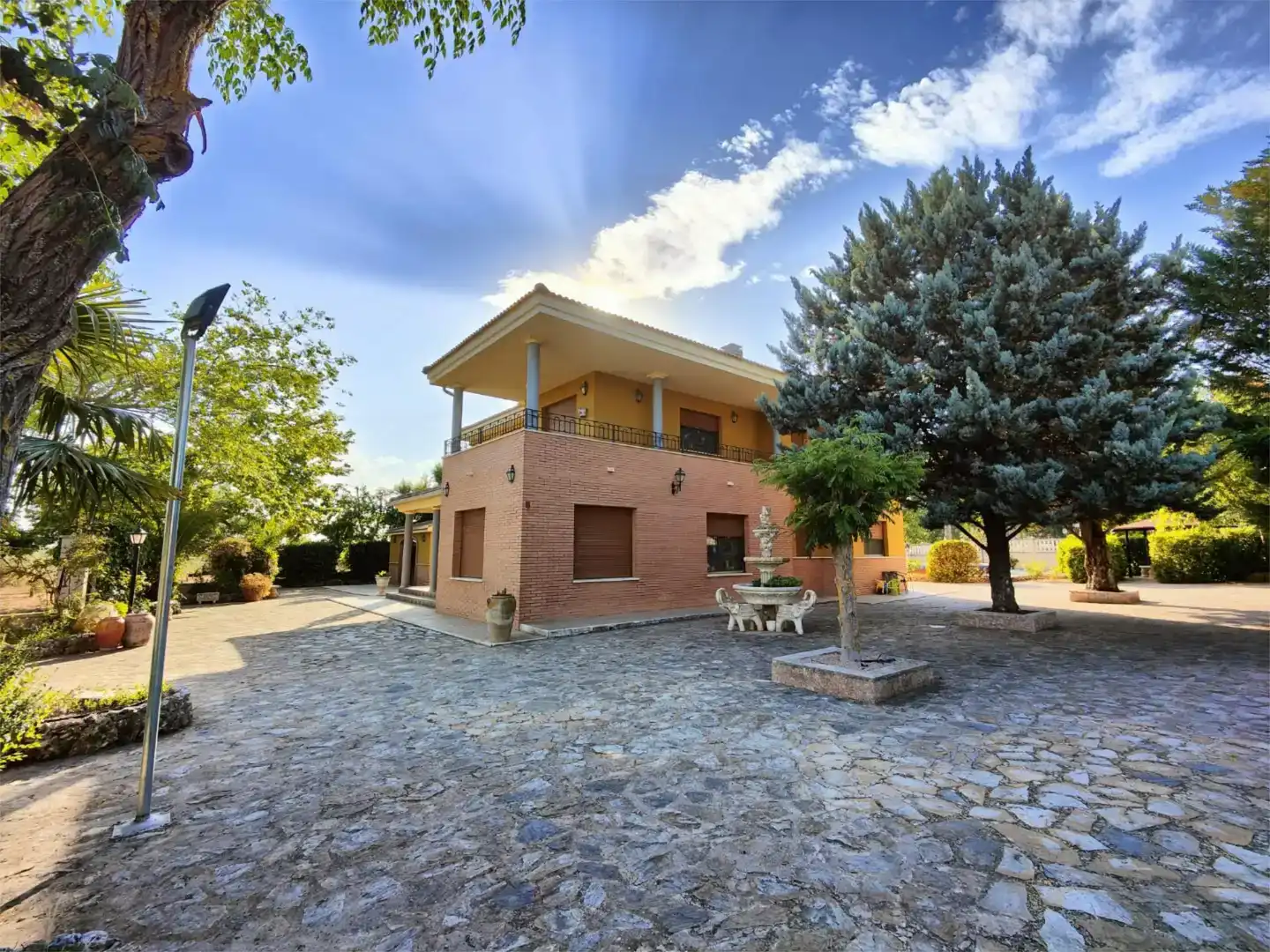 Vista exterior de Casa o chalet en venta en Banyeres de Mariola con Aire acondicionado, Piscina y Balcón
