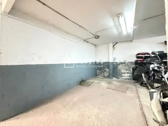 Garage for sale in Madrid