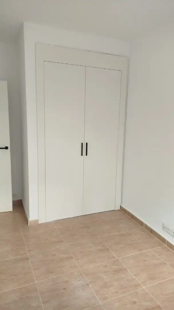 Habitación de Piso de alquiler en Zarza de Tajo con Aire acondicionado, Horno y Lavadora