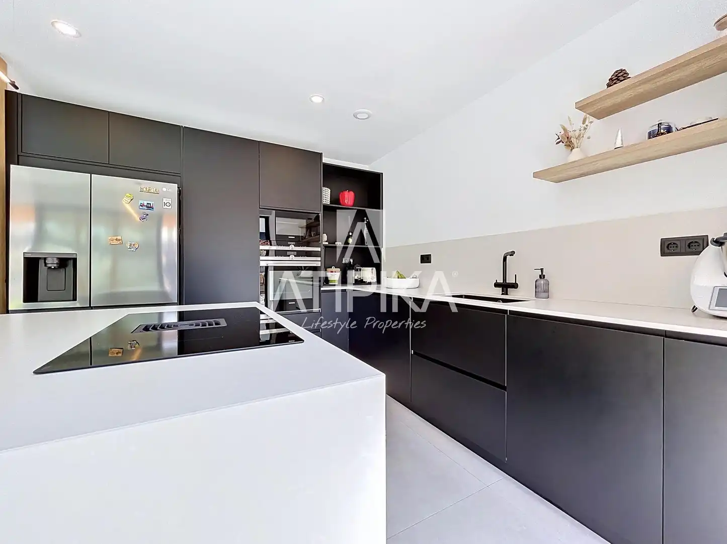 Cuina de Casa o xalet en venda en Sant Pere de Ribes amb Aire condicionat, Calefacció i Piscina
