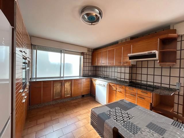 Cuina de Pis de lloguer en Santiago de Compostela  amb Moblat