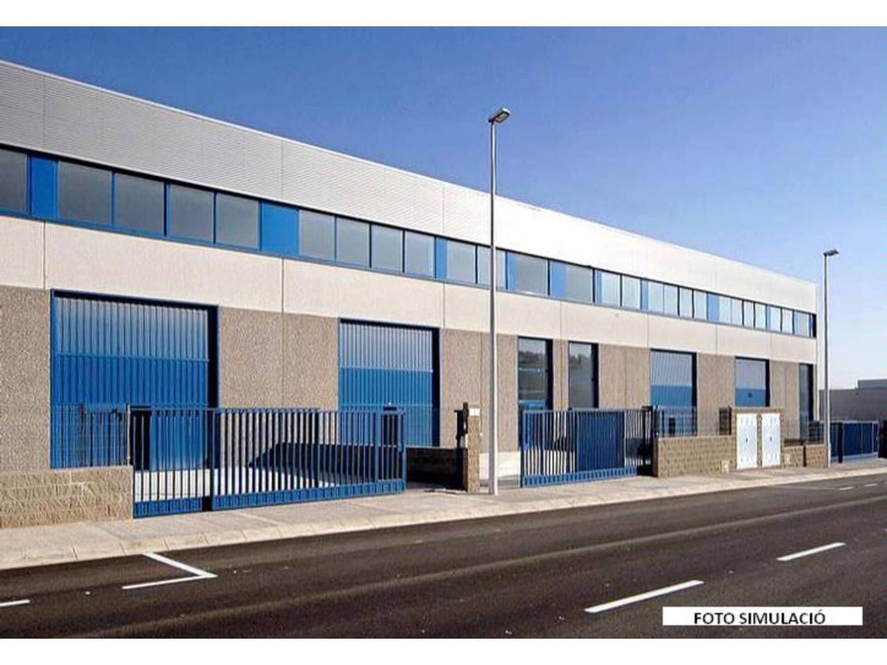 Vista exterior de Nave industrial de alquiler en Taradell