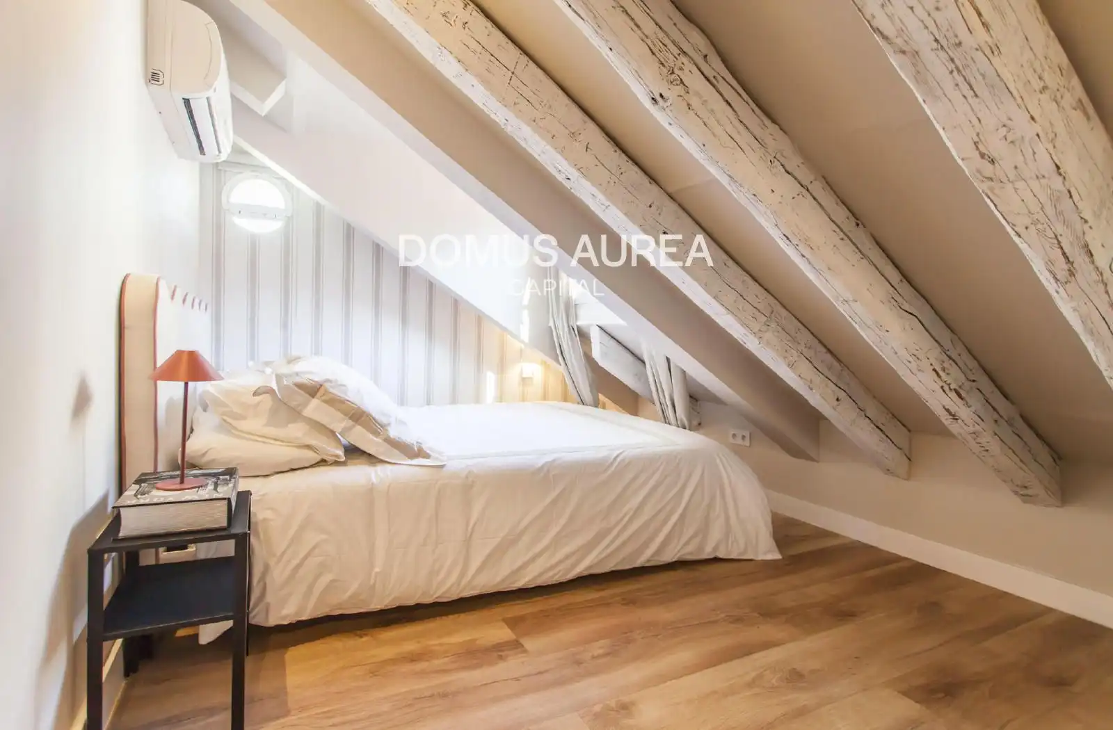 Habitación de Ático en venta en Madrid con Aire acondicionado, Terraza y Amueblado