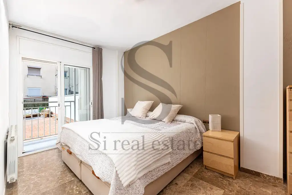 Bedroom of Flat for sale in Barcelona  with Air Conditioner, Heating and Terrace