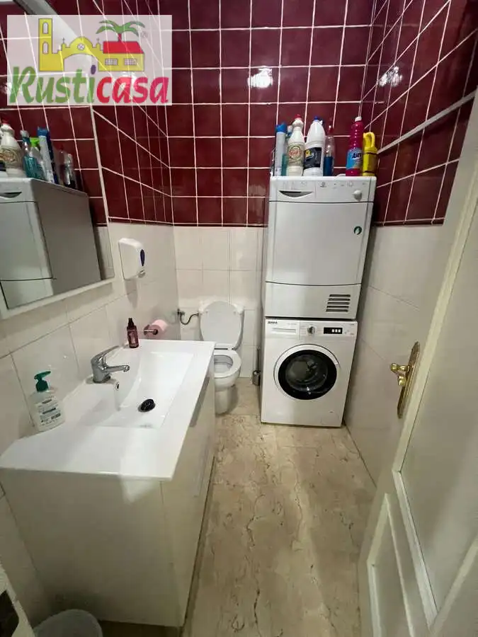Local comercial en venta en El Reino 4, imagen 2