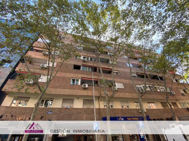 Garaje en Venta en Calle del Aviador Zorita, 32 en Cuatro Caminos - Azca