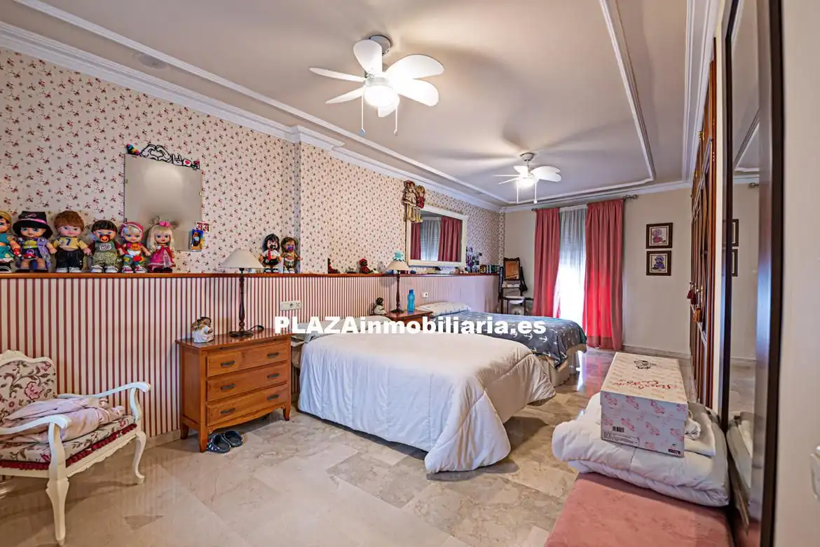 Habitación de Casa o chalet en venta en Lucena con Aire acondicionado, Trastero y Piscina