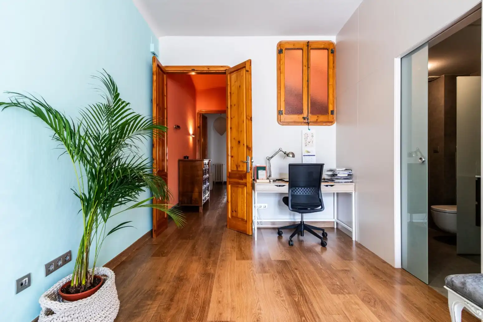Habitación de Casa adosada en venta en Terrassa con Calefacción, Parquet y Terraza