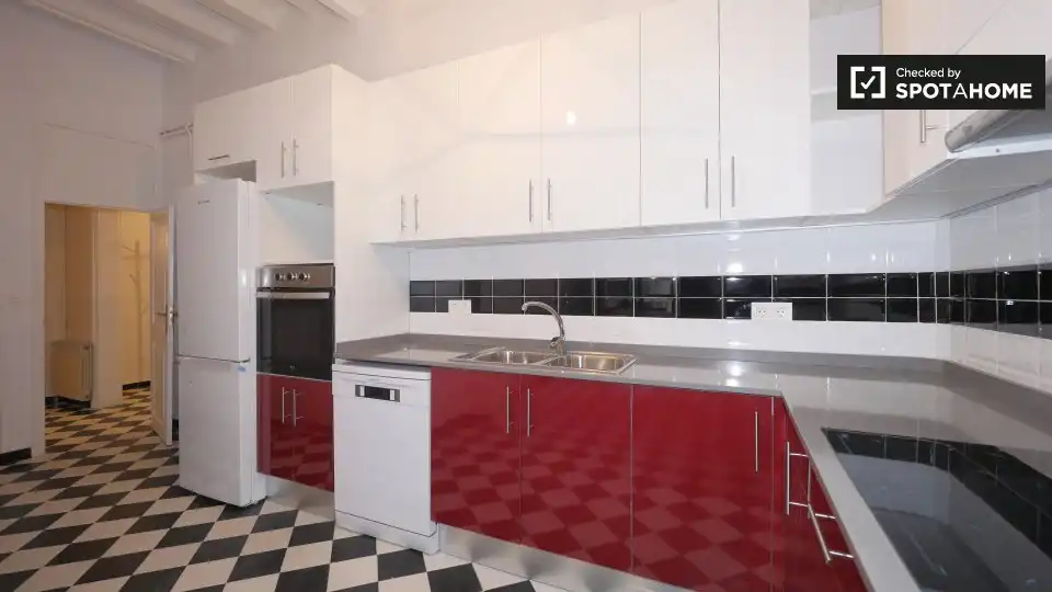 Flat with terrace to rent in Ciutat Vella, imagen 10