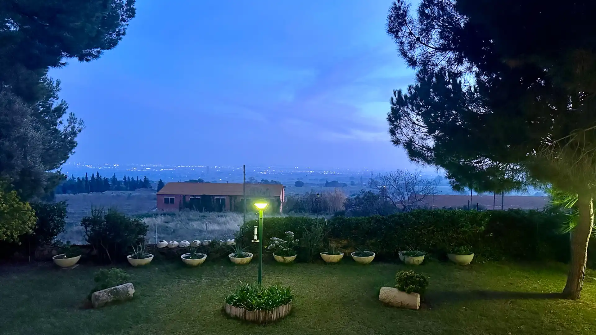 Jardí de Finca rústica en venda en Almoster amb Jardí privat, Terrassa i Piscina