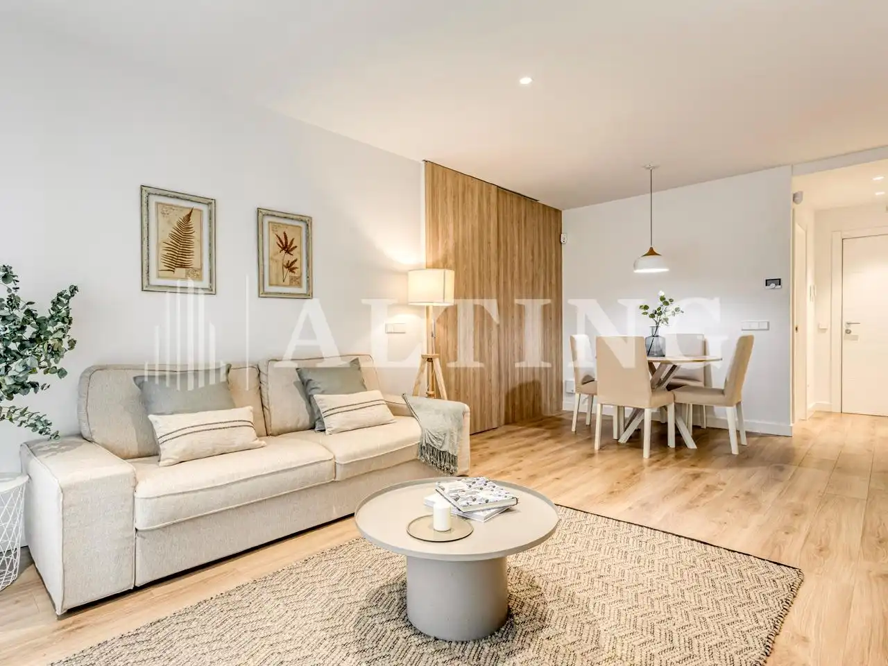 Living room of Flat for sale in Barcelona  with Heating, Parquet flooring and Terrace