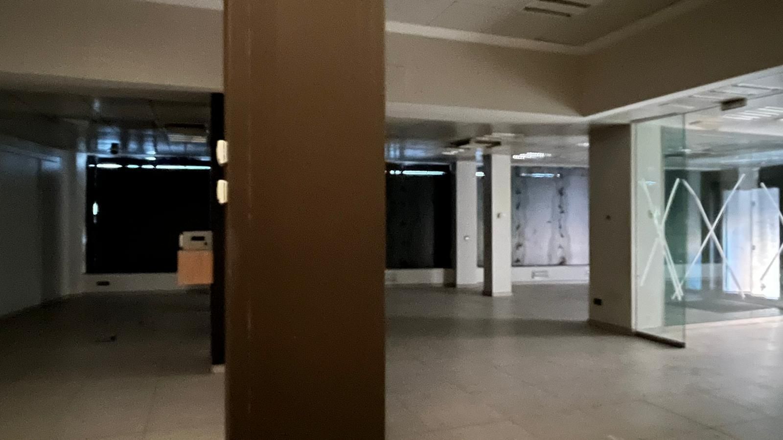 Premises for sale in Calle de Ricardo Ortiz, Ventas