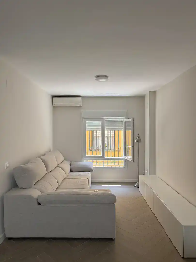 Sala d'estar de Casa adosada de lloguer en Camposoto