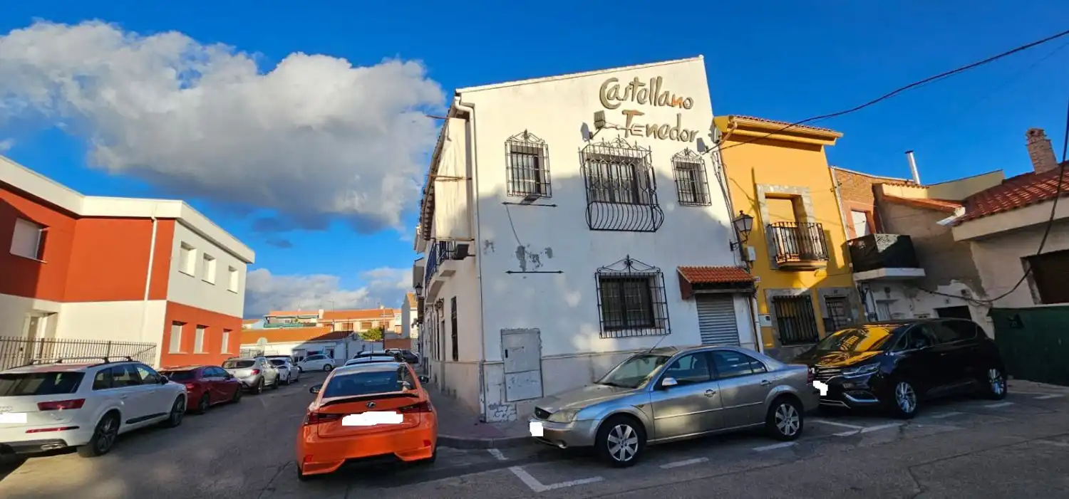 Edifici en venda a ALBERCA, Torres de la Alameda