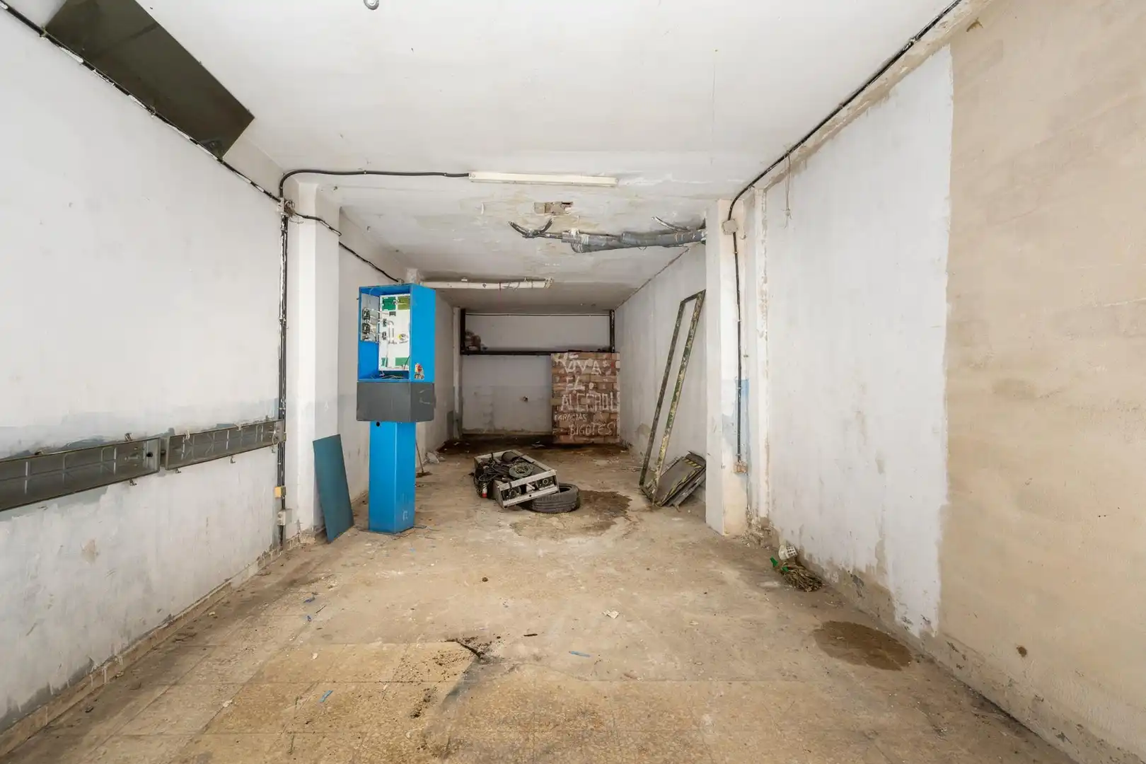 Local comercial en venda a Calle Doctor Rojas Ballesteros, imagen 2