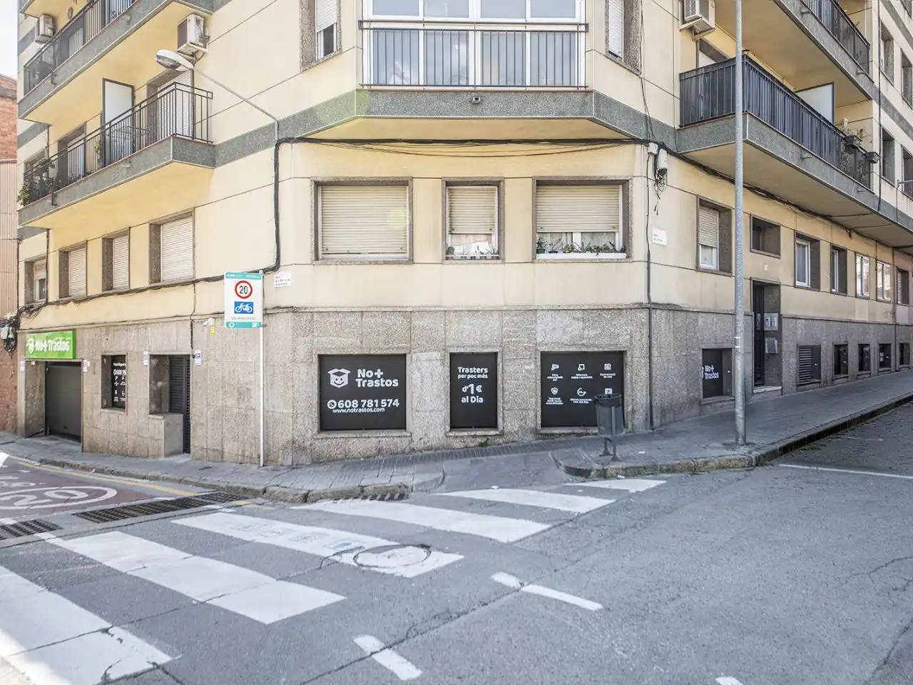 Trastero de alquiler en Sant Vicenç Dels Horts con Alarma