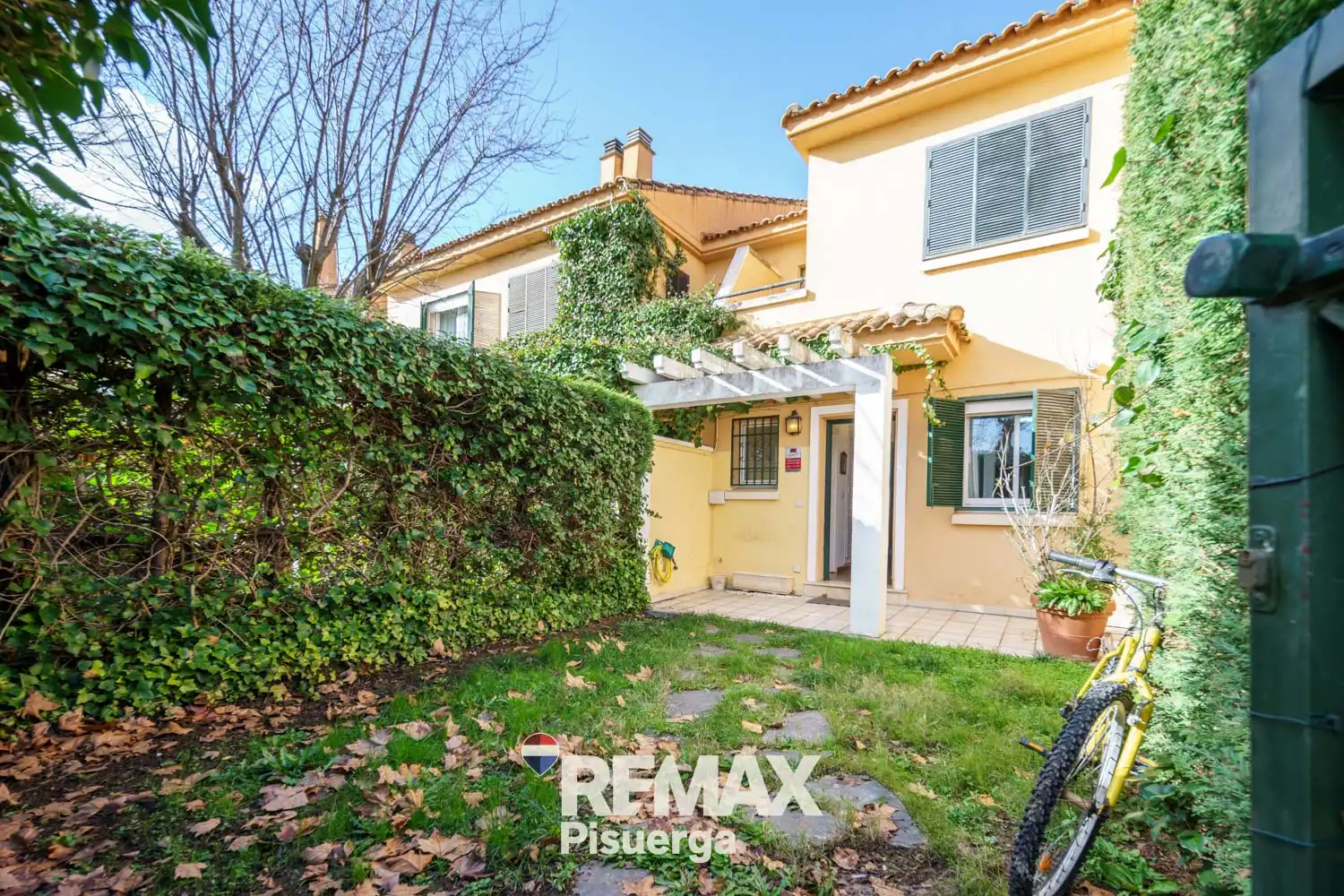Vista exterior de Casa o chalet en venta en Simancas con Calefacción, Terraza y Trastero