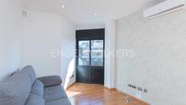 Living room of Apartment for sale in  Barcelona Capital  with Air Conditioner, Terrace and Balcony