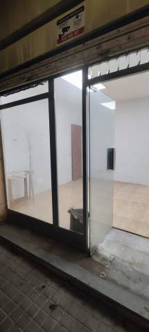 Local comercial en Alquiler en Calle d'Amílcar en Vilapicina i la Torre Llobeta